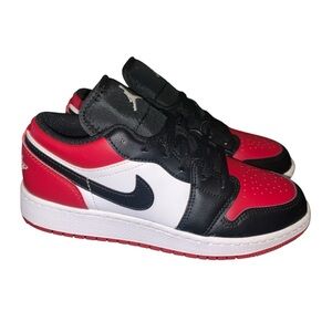 Nike Air Jordan 1 Low 5Y 6.5W NWB